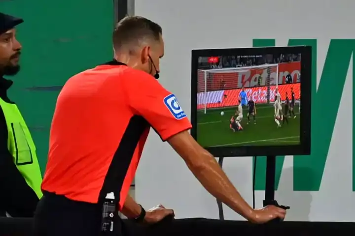 Norveç'te VAR Sistemi Kalkıyor Mu?
